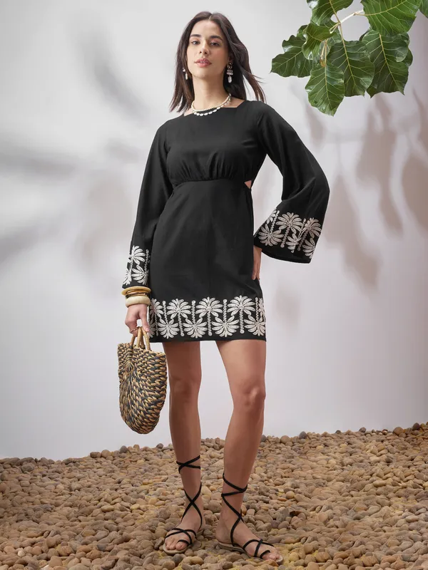 Vara By Vishudh Women Black Embroidered A-Line Dress