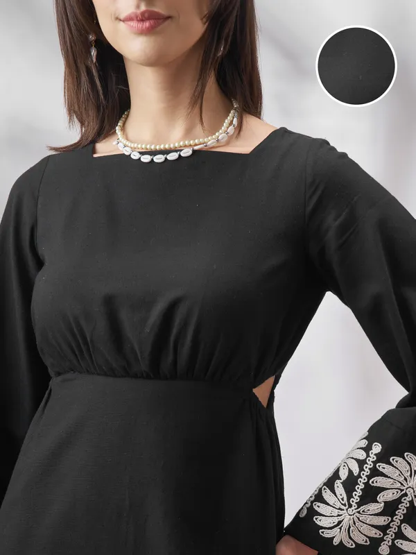 Vara By Vishudh Women Black Embroidered A-Line Dress