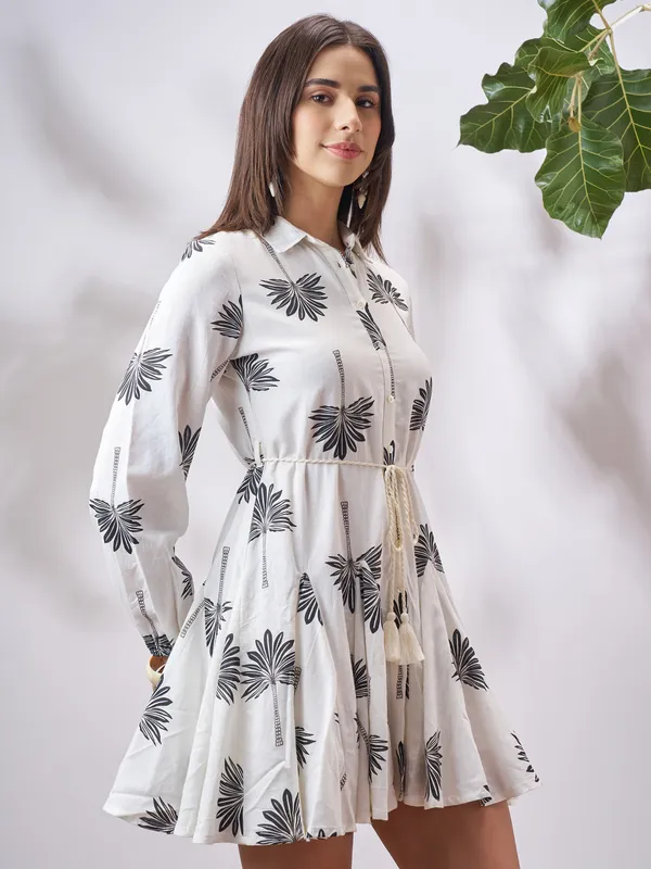 Vara By Vishudh Women Off White Printed Fit and Flare Dress