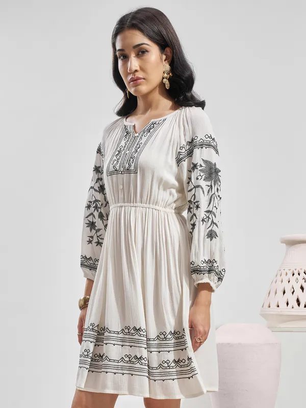 Vara By Vishudh Women Off White Embroidered Fit and Flare Dress