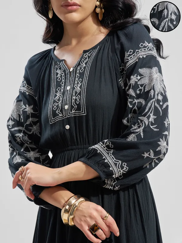Vara By Vishudh Women Black Embroidered Fit and Flare Dress