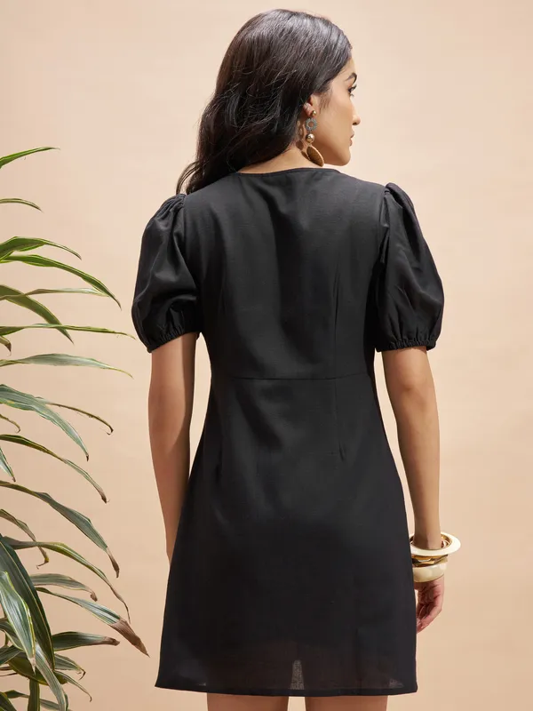 Vara By Vishudh Women Black Embroidered Bodycon Dress