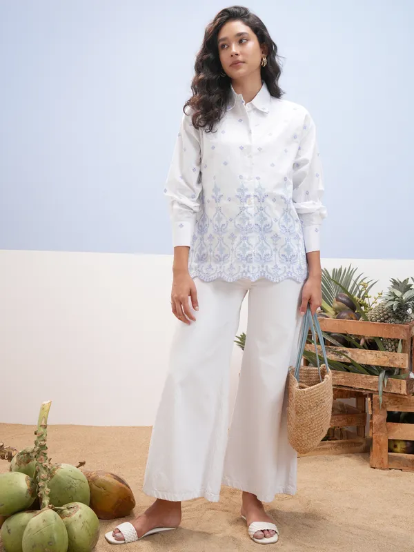 Vara By Vishudh Women White Embroidered Casual Shirt