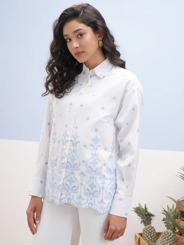 Vara By Vishudh Women White Embroidered Casual Shirt
