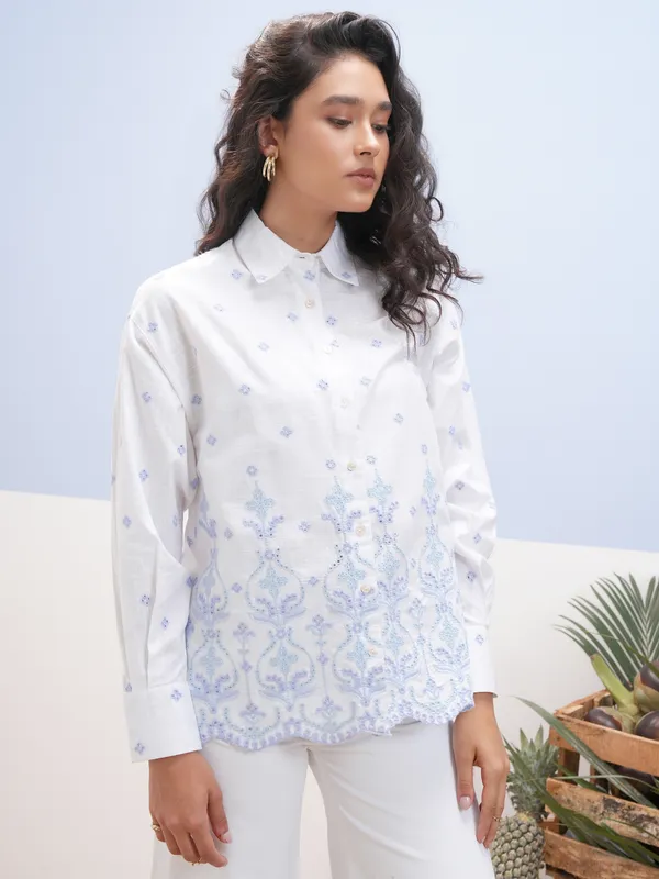 Vara By Vishudh Women White Embroidered Casual Shirt