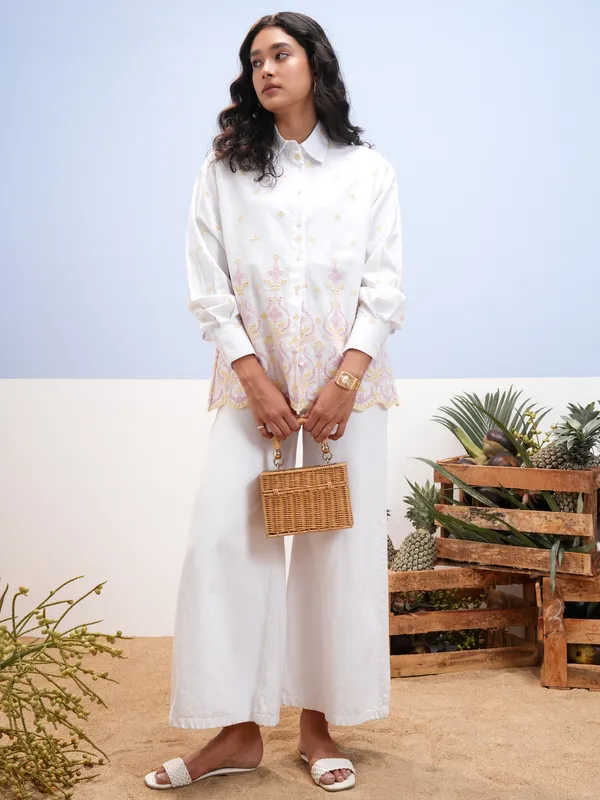 Vara By Vishudh Women White Embroidered Casual Shirt