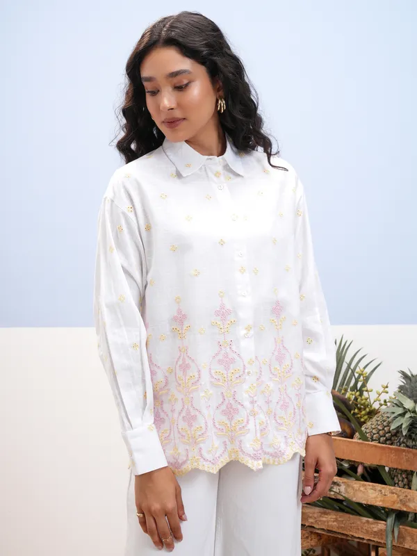 Vara By Vishudh Women White Embroidered Casual Shirt