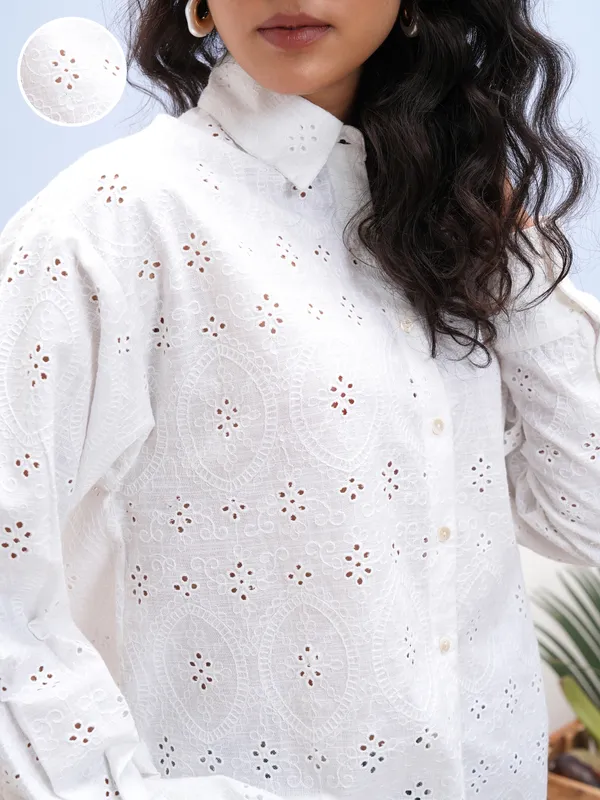 Vara By Vishudh Women White Embroidered Casual Shirt