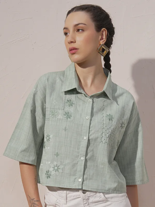 Vara By Vishudh Women Green Embroidered Casual Shirt