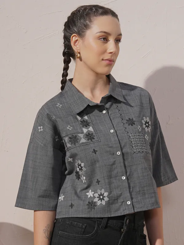Vara By Vishudh Women Black Embroidered Casual Shirt