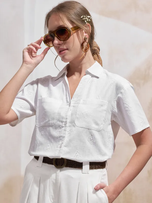 Vara By Vishudh Women White Embroidered Casual Shirt