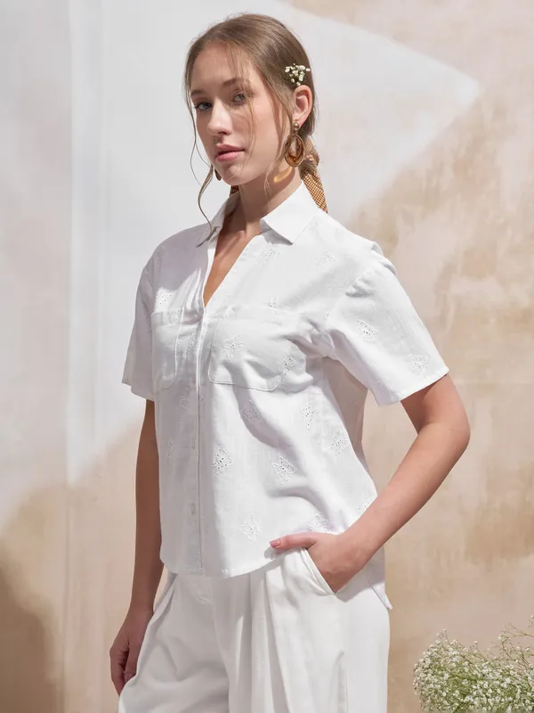 Vara By Vishudh Women White Embroidered Casual Shirt