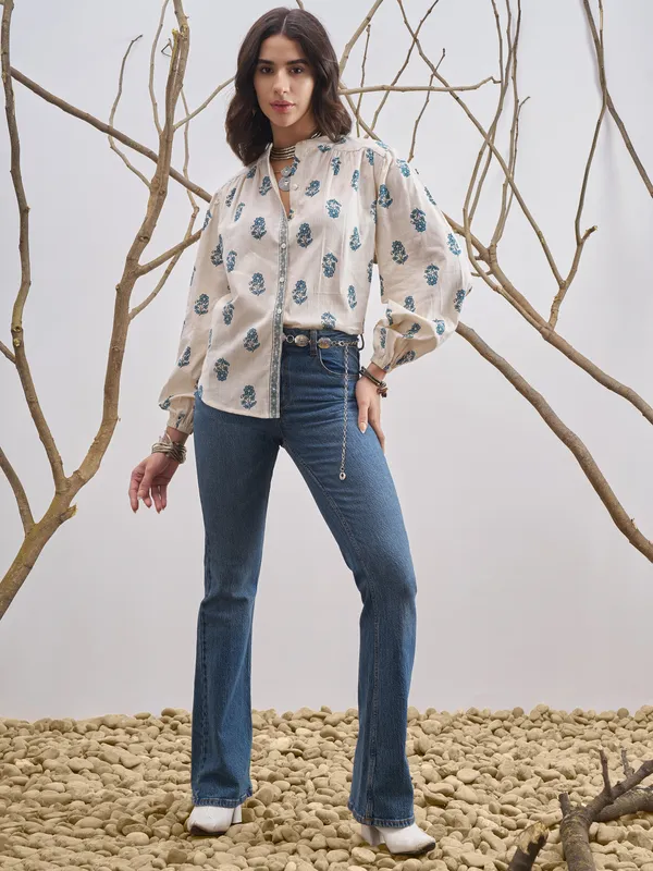 Vara By Vishudh Women Off White Printed Casual Shirt