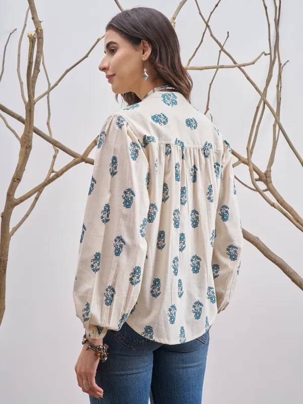 Vara By Vishudh Women Off White Printed Casual Shirt