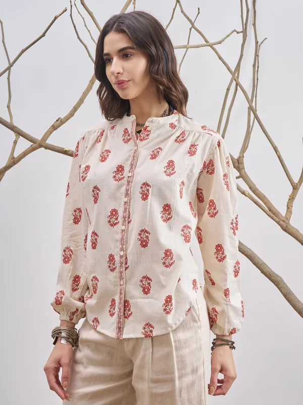 Vara By Vishudh Women Off White Printed Casual Shirt
