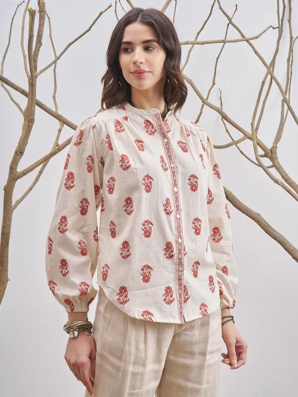 Vara By Vishudh Women Off White Printed Casual Shirt