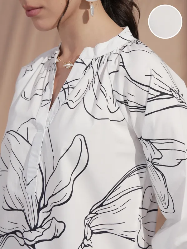 Vara By Vishudh Women White Printed Top