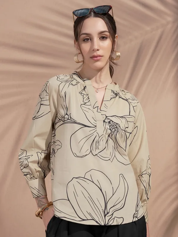 Vara By Vishudh Women Tan Printed Top