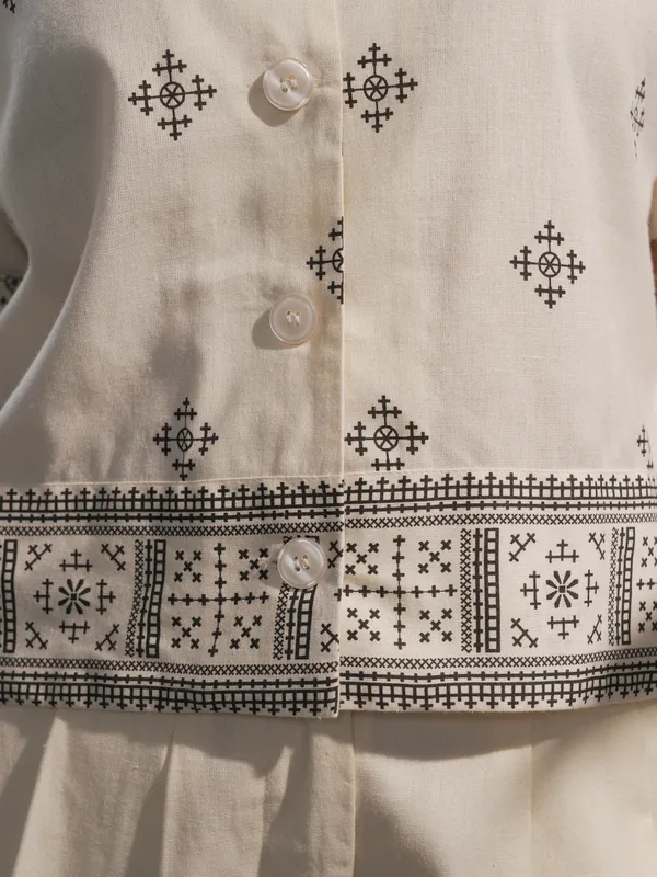 Women Printed Boxy Fit Casual Shirt