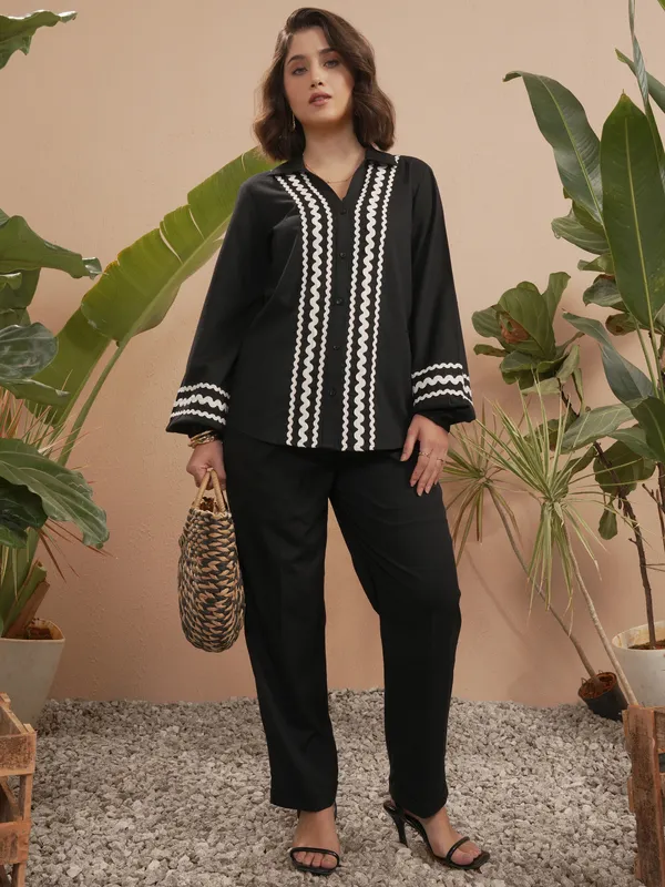 Vara By Vishudh Women Black Solid Casual Shirt