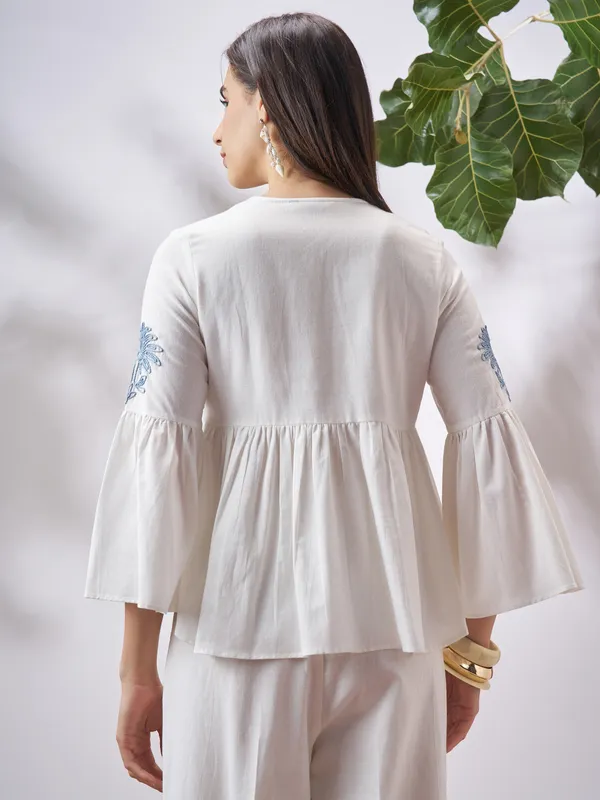 Vara By Vishudh Women Off White Embroidered Top