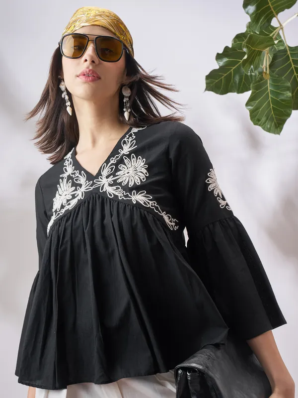 Vara By Vishudh Women Black Embroidered Top