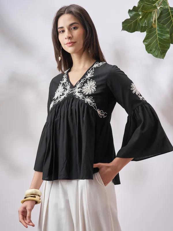 Vara By Vishudh Women Black Embroidered Top
