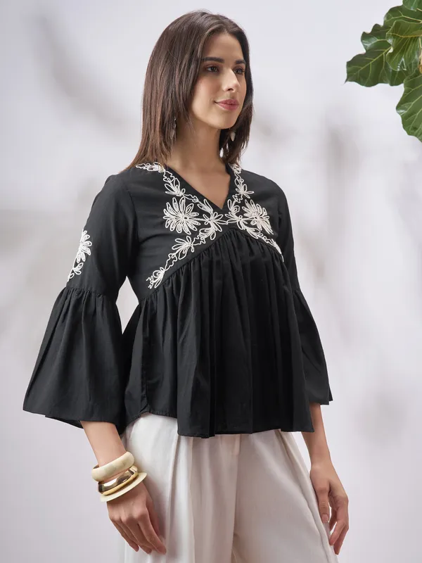 Vara By Vishudh Women Black Embroidered Top