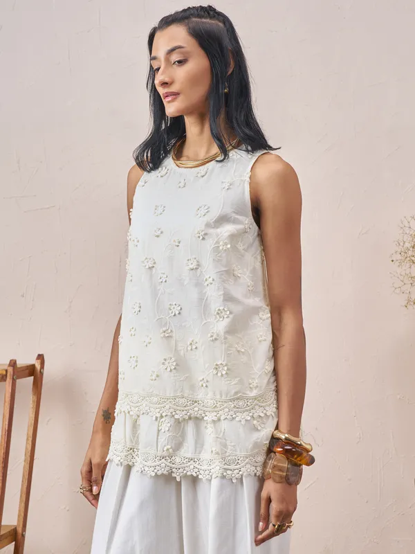 Vara By Vishudh Women White Embroidered Top