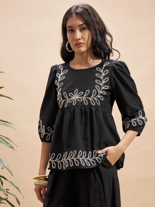 Vara By Vishudh Women Black Embroidered Top