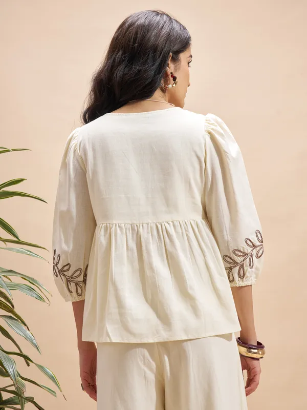 Vara By Vishudh Women Cream Embroidered Top