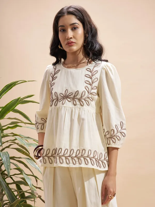 Vara By Vishudh Women Cream Embroidered Top