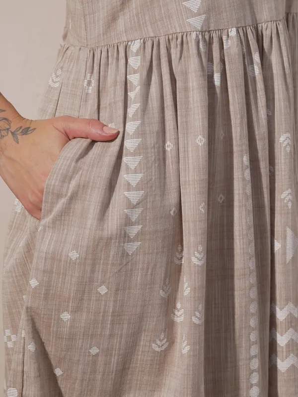 Vara By Vishudh Women Beige Printed Maxi Dress