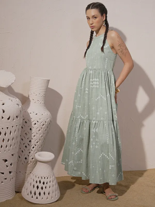 Vara By Vishudh Women Green Printed Maxi Dress