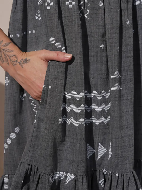 Vara By Vishudh Women Grey Printed Drop-Waist Dress