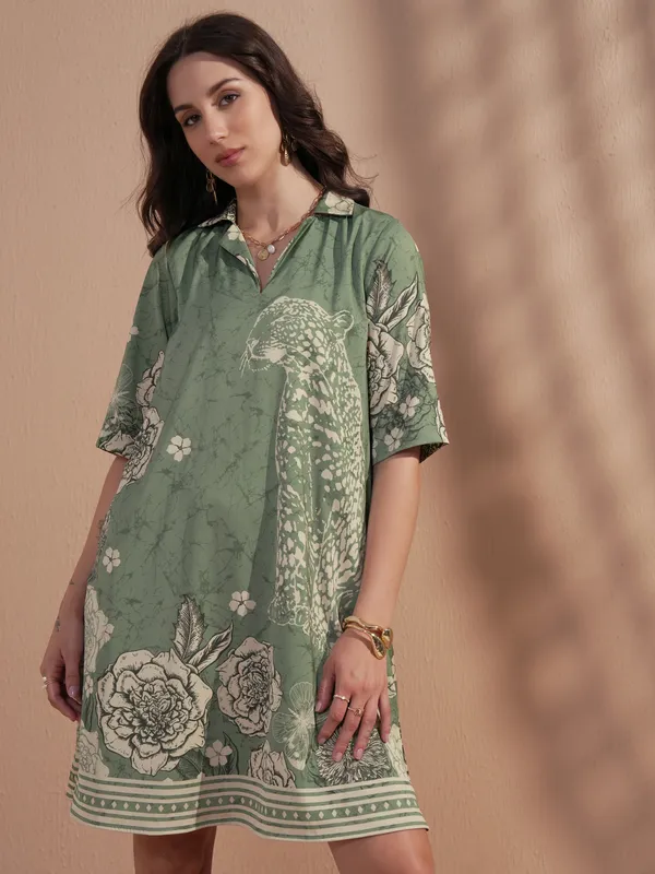 Vara By Vishudh Women Green Printed A-Line Dress