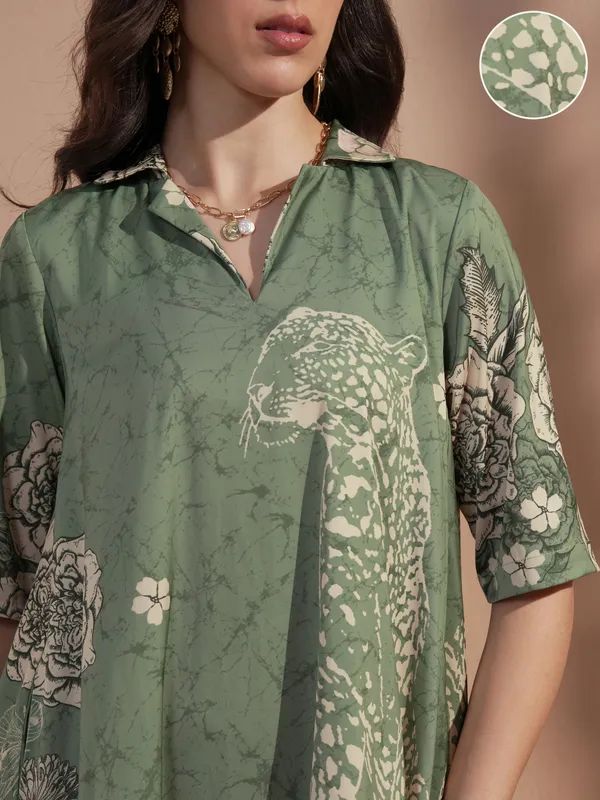 Vara By Vishudh Women Green Printed A-Line Dress