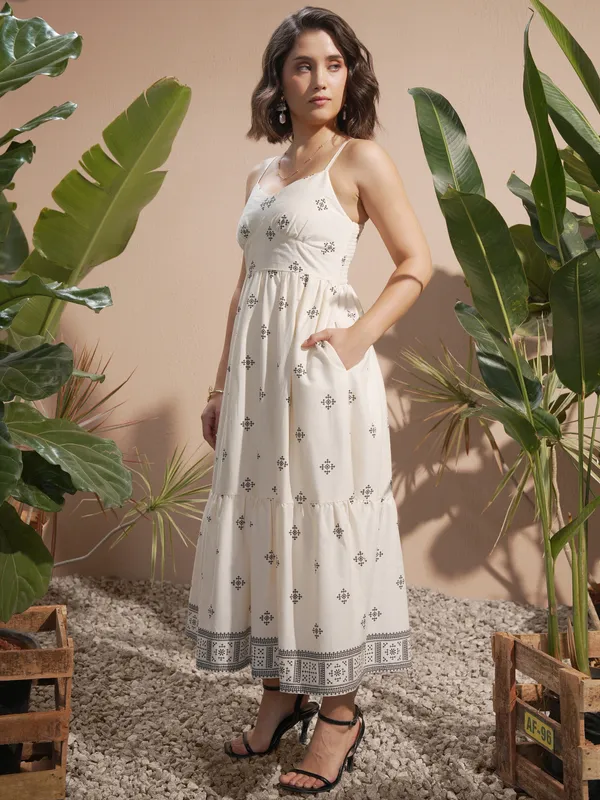 Vara By Vishudh women Off White Printed A-Line Dress