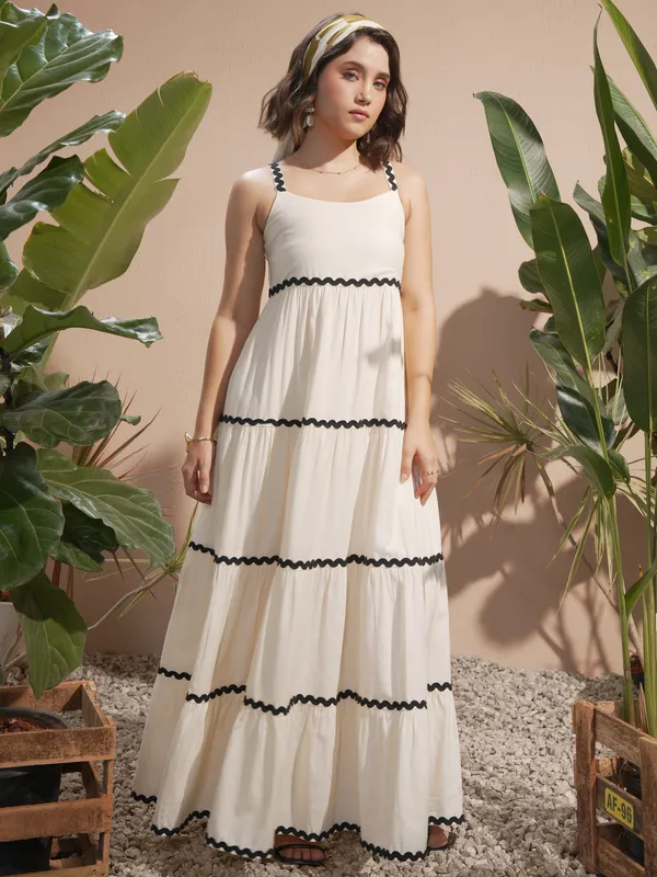 Vara By Vishudh Women Off White Solid A-Line Dress