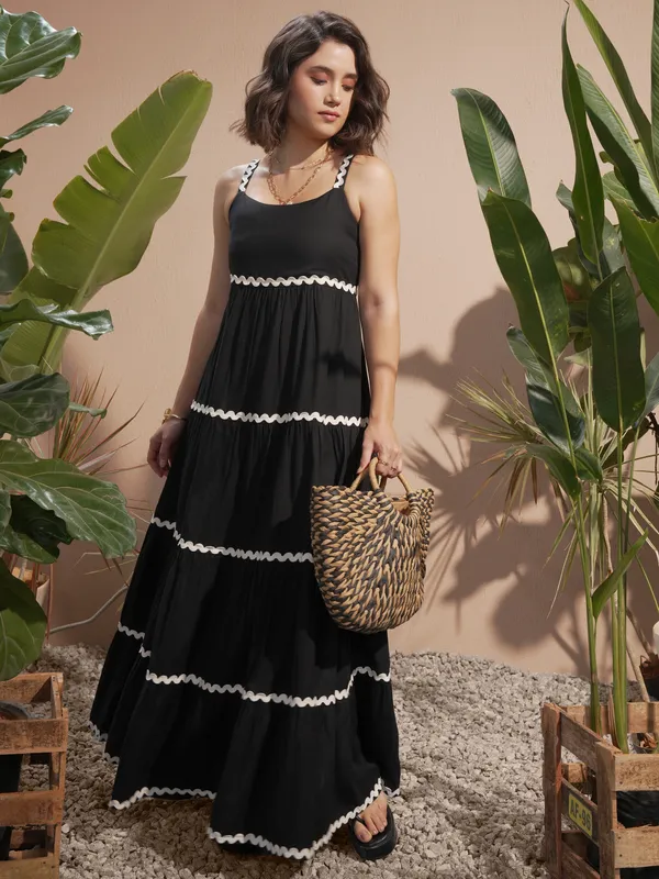 Vara By Vishudh Women Black Solid A-Line Dress