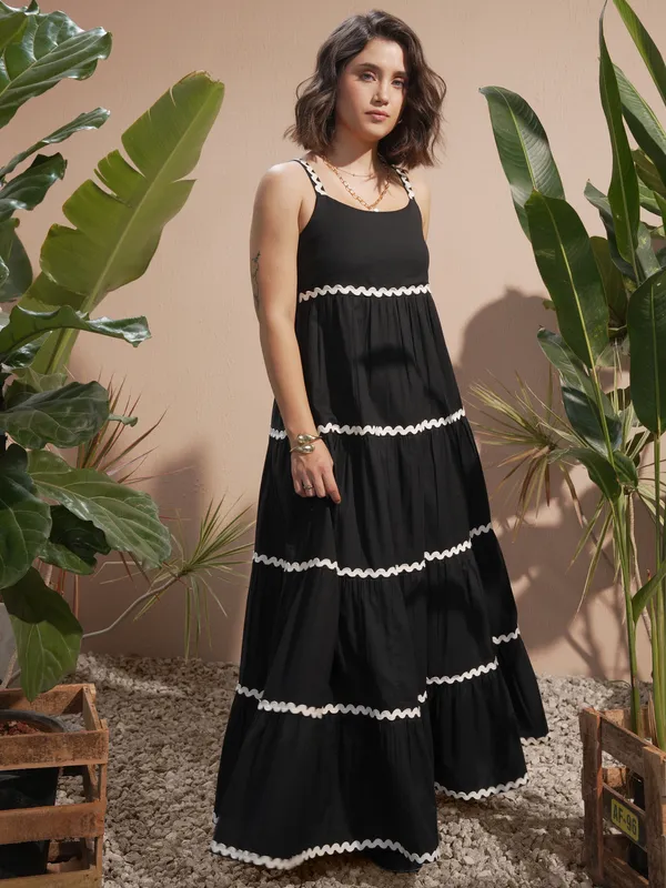 Vara By Vishudh Women Black Solid A-Line Dress