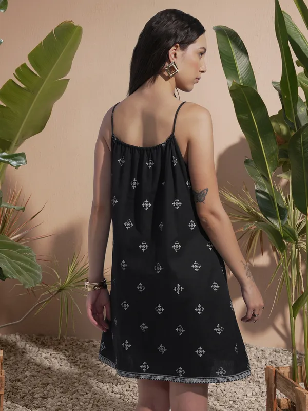 Vara By Vishudh Women Black Embroidered A-Line Dress