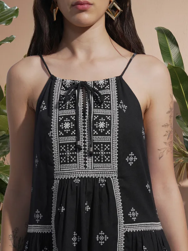 Vara By Vishudh Women Black Embroidered A-Line Dress