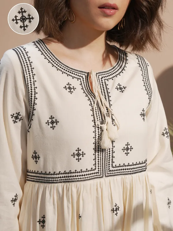 Vara By Vishudh Women Off White Embroidered Maxi Dress