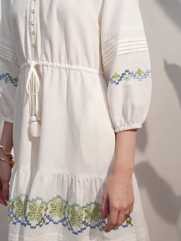Vara By Vishudh Women White Embroidered A-Line Dress