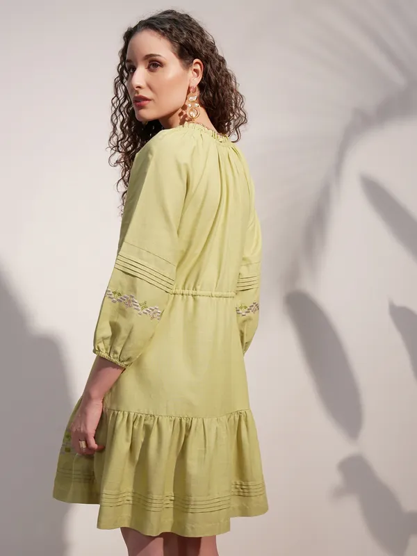 Vara By Vishudh Women Green Embroidered A-Line Dress