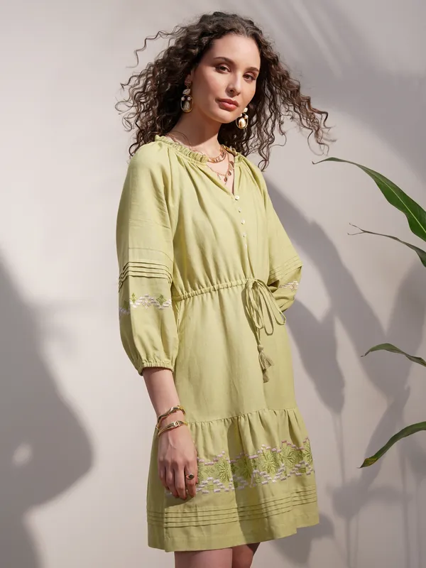 Vara By Vishudh Women Green Embroidered A-Line Dress