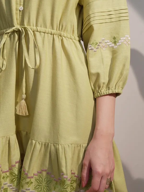 Vara By Vishudh Women Green Embroidered A-Line Dress