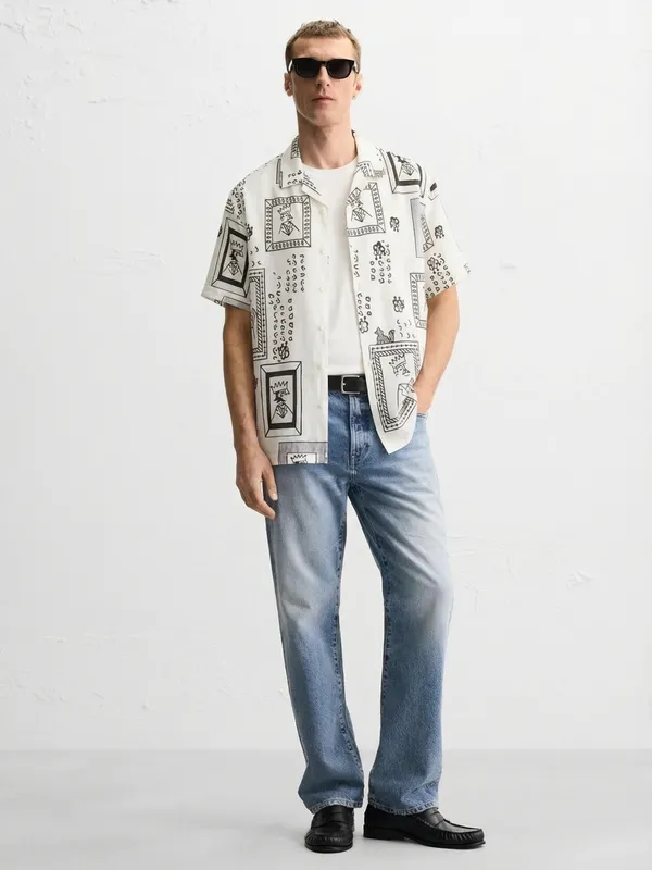Highlander Men Off White Printed Relaxed Fit Casual Shirt