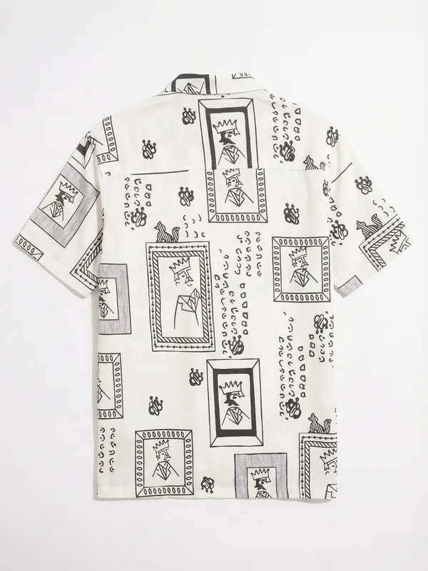 Highlander Men Off White Printed Relaxed Fit Casual Shirt